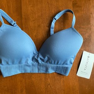 Athleta embrace bra D-DD size S